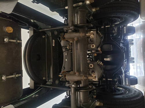 Imagen 7 de 15 de Iveco Hi Way 440cv 6x2 Dp
