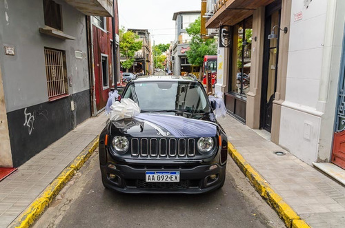 Imagen 4 de 9 de Alquiler De Auto Para Casamiento, 15 Años, Evento