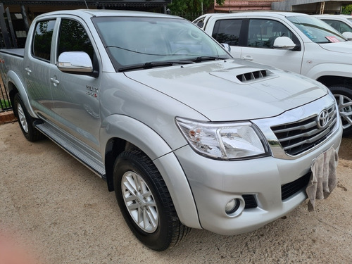 Toyota Hilux 3.0 Cd Srv Cuero 4x4 5at - A4 2015