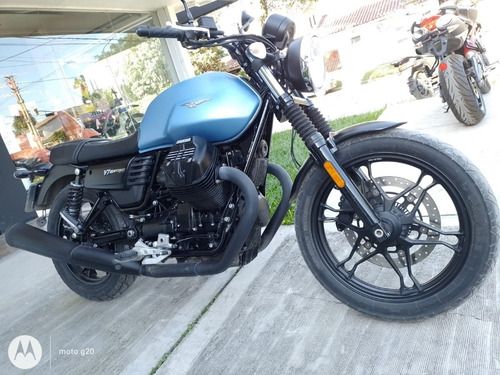 Imagen 4 de 7 de Moto Guzzi V7 Iii Stone - Motoplex Tucumán