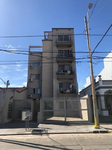 Imagen 2 de 14 de Monoambiente En Venta En Moron Centro