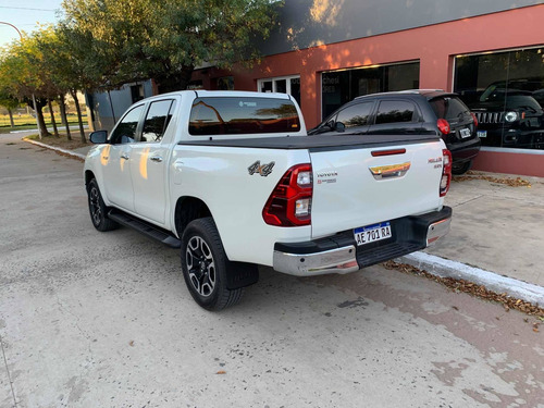 Imagen 5 de 7 de Toyota Hilux 2.8 Dc Srx 204cv At