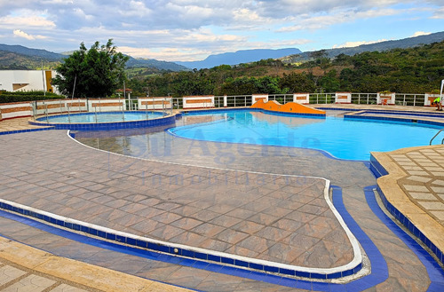 Vive La Tranquilidad: Lote En Condominio-barbosa, Santander
