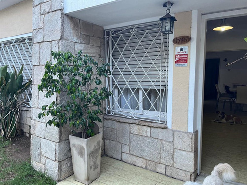 Casa 4 Dormitorios B°providencia Apta Credito