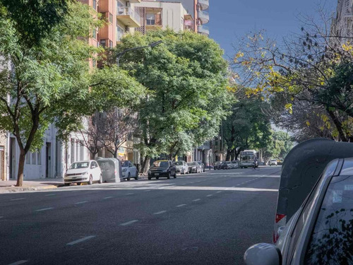 Venta Semipiso 2 Ambientes Con Balcon Terraza