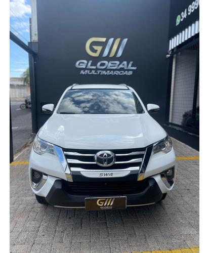 Toyota Hilux SW4 2.7 SR 4X2 16V FLEX 4P AUTOMÁTICO
