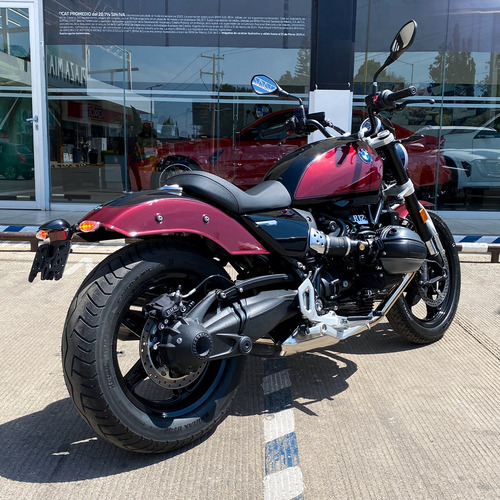 R12 Aventurin Red Metallic 2024