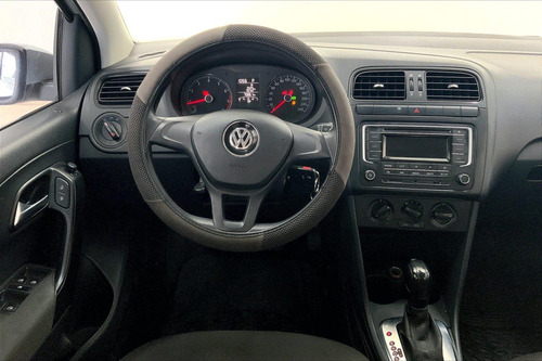 Imagen 5 de 25 de Volkswagen Polo 5 Pts Hb Starline, 16l, Tm5, R-15
