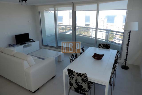 Apartamento Con Servicios, - Ref: 8522