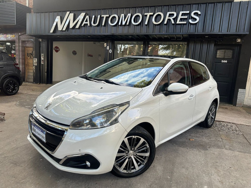 Peugeot 208 1.6 Feline