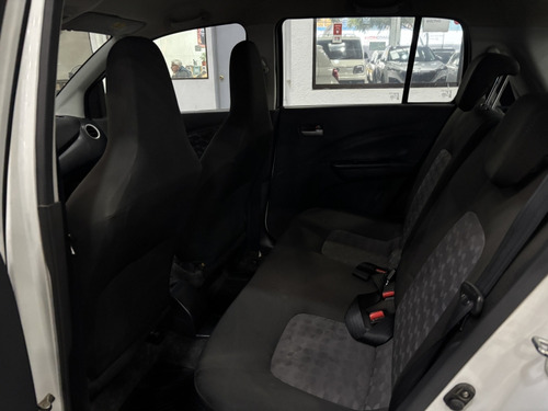 Suzuki Celerio GLX 1.0L 5MT AC