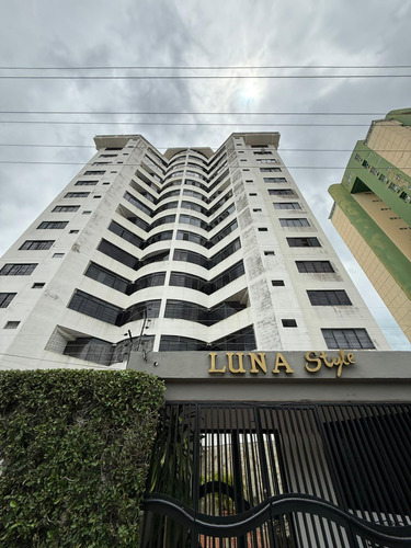 Grey Zuloaga Y Javier Philip Inzitu Realtors Alquilan Apartamento En Residencias Luna Style Los Mangos Valencia Carabobo Venezuela