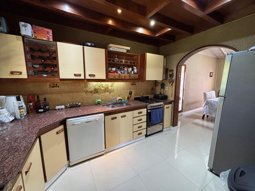 Venta Casa 5 Ambientes + Piscina En Ciudad Evita