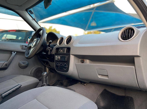 Imagem 7 de 9 de Volkswagen Gol 1.0 Mi 8v Flex 4p Manual G.iv