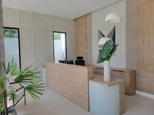 Va110 - Naco | Pent-house Exclusivo En Venta | 245 M² | 3 Habitaciones | Family Room | 3 Parqueos | $355,000 Usd | Foxpiantini