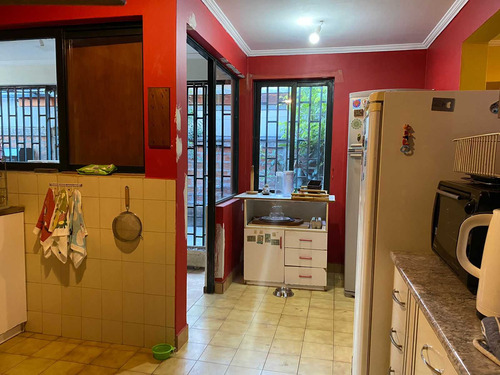Excelente Casa Centrica En Arriendo (101295)
