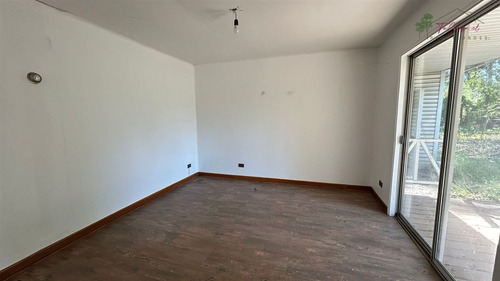 Casa En Parcela En Arriendo De 4d/3b En Calera De Tango