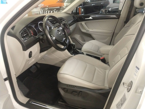 Imagen 4 de 13 de Volkswagen Tiguan Highline Dsg 2.0 Tsi Blanca Unica 2019