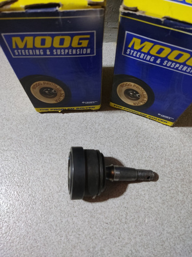 Muñones Superiores Para Ford Sport Trac Moog Cod K500014