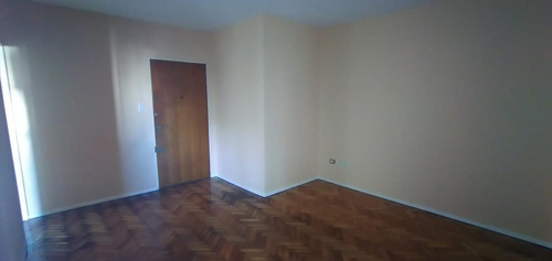 Imagen 3 de 24 de 3 Ambientes En Alquiler, Cocina Y Lavadero Independiente.