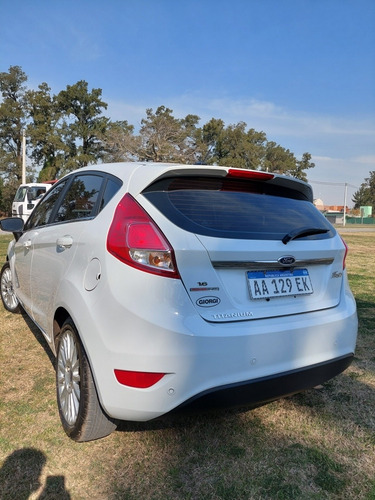 Imagen 11 de 15 de Ford Fiesta Fiestas Kinetic