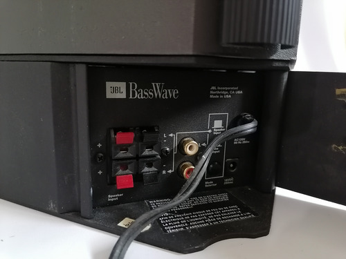 Subwoofer Activo Jbl Basswave Negro (Usado)