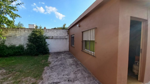 Imagen 2 de 9 de Venta Departamento Tipo Casa Centrico A 300mts Del Mar