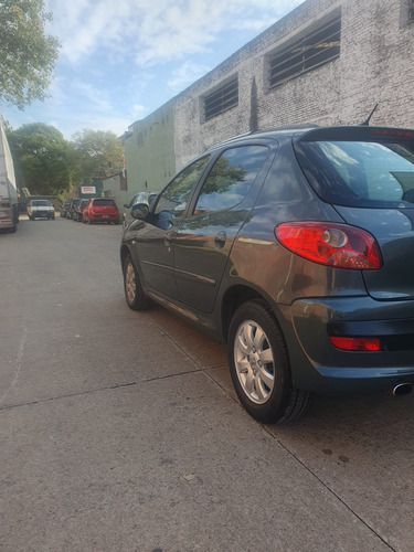 Peugeot 207 2.0 Sedan Xt Hdi