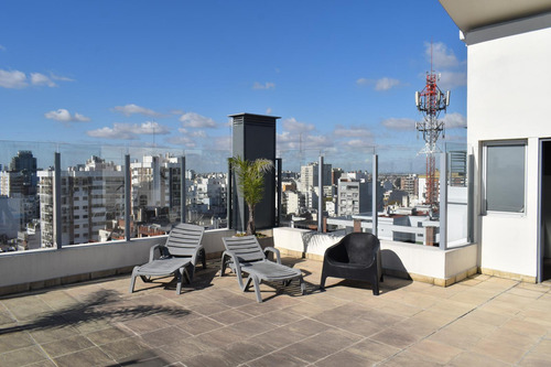 Departamento En Venta - 2 Dormitorios 2 Baños - Flores