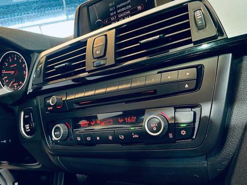BMW 0 328iA 2.0 TB/2.0 TB Flex 16V 4p