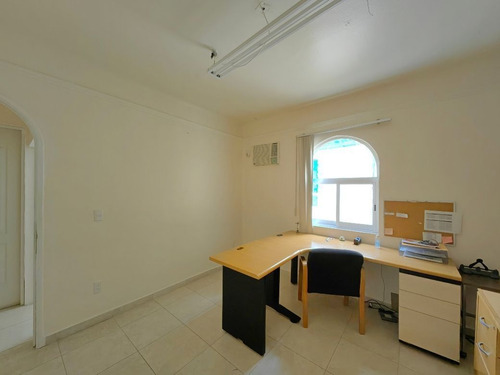 Casa 281m2 / 5r / 4b