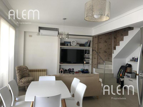 Departamento Tipo Duplex En Lomas De Zamora, Lomitas