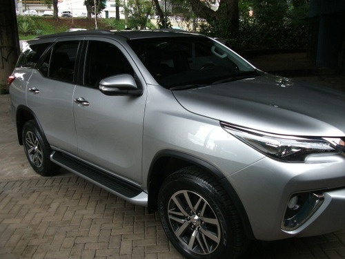 Toyota Hilux Sw4 2.8 4p Srx 4x4 Turbo Diesel Automático