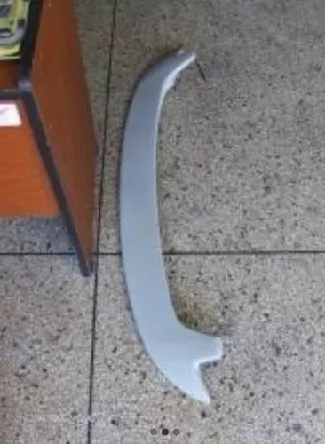 Spoilers Toyota Yaris 2002 2006 Modelo Sport En Fondo Gris