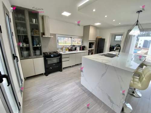 Casa En Venta 3 Dormitorios 2 Baños 1 En Suite En Chacras Del Pinar