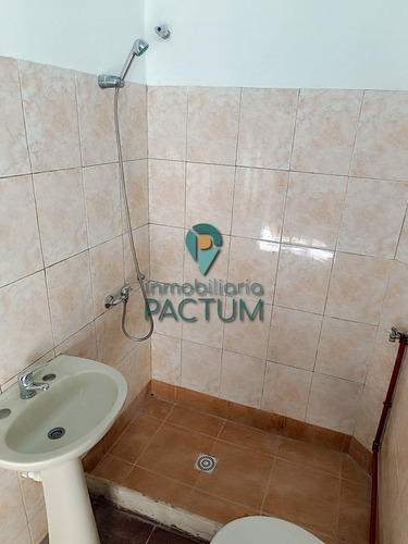 Se Alquila Apartamento En Excelente Ubicación 2 Dormitorios, Muy Iluminado En Aguada
