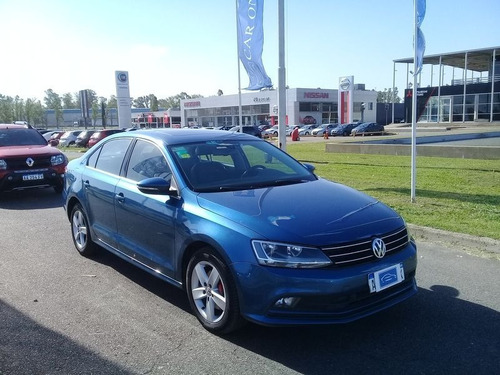 Volkswagen Vento 2.5 Luxury Tiptronic Mb