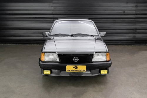 Imagem 3 de 11 de 1987 Chevrolet Monza Classic Opel Ascona