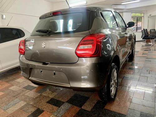 Imagen 4 de 15 de _suzuki Swift Gl 0 Km