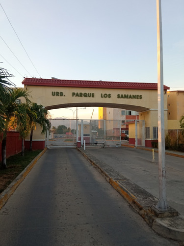 En Venta Apartamento/res Parque Los Samanes/ Js0214