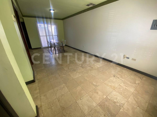 Casa En Renta.amueblada .quintas Sebastian, Chihuahua