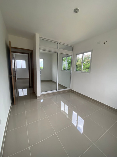 Vendo Exclusivo Apartamento Nuevo Ubicado En Altos Colombia, Santo Domingo, República Dominicana
