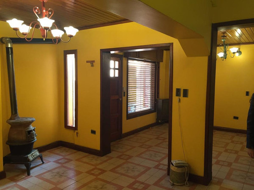 Imagen 18 de 23 de Inmobiliaria Comodoro - Casa De 3 Dormitorios, 2 Baños Pefeto Estado Y Mb Ubiaciómc