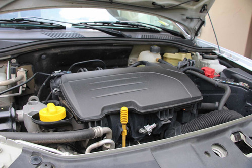 Renault Clio 1.2 Mio Confort Abs Abcp 2015