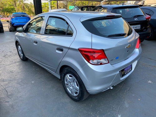 Imagem 3 de 9 de Chevrolet Onix Joye 1.0 Manual