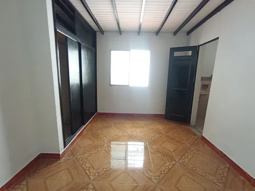 Arriendo Casa Comercial En Laureles