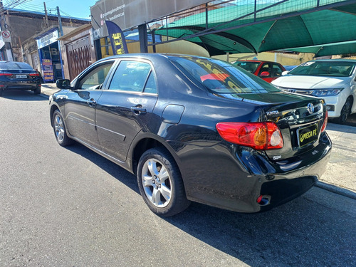 Toyota Corolla Corolla Sedan GLi 1.8 16V (flex) (aut)
