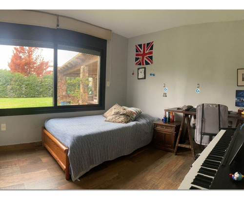 Venta Casa Barrio Privado, Categoría, Impecable, Peyrou