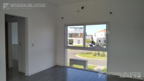 Imagen 16 de 24 de Casa - Barrio Privado San Marco - Tigre