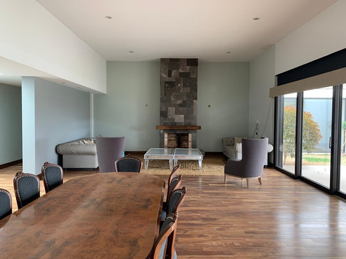 Casa De Lujo En Venta Gran Ubicación En Juriquilla Querétaro